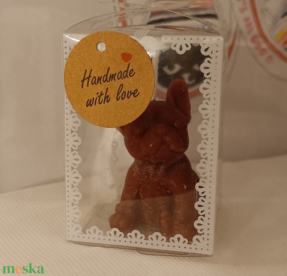 Francia bulldog gyertya díszdobozban - kellékek & szerszámok - dekorációs kellékek - dekorációs gyertya - Meska.hu