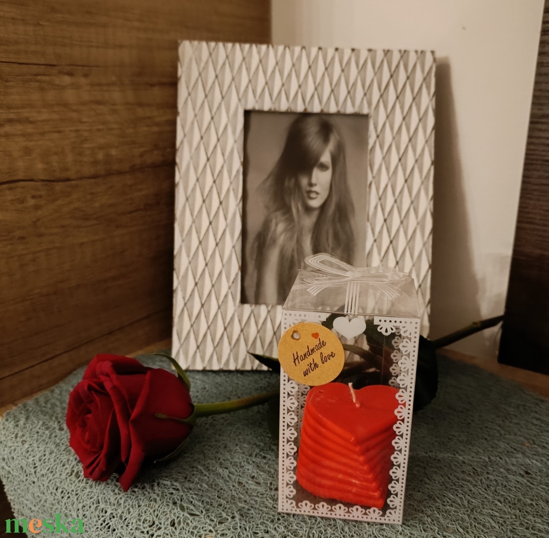 Szív formájú illatgyertya - kellékek & szerszámok - dekorációs kellékek - dekorációs gyertya - Meska.hu