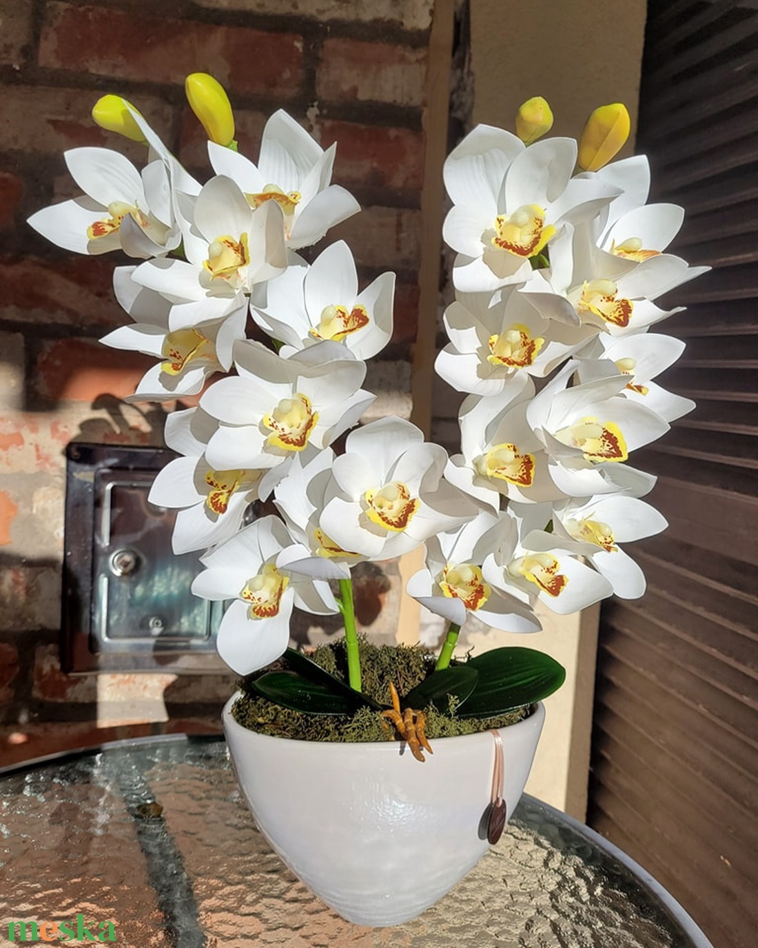 Csónakorchidea kaspóban - otthon & életmód - dekoráció - virágdísz és tartó - virágállvány - Meska.hu Csónakorchidea kaspóban - otthon & életmód - dekoráció - virágdísz és tartó - virágállvány - Meska.hu