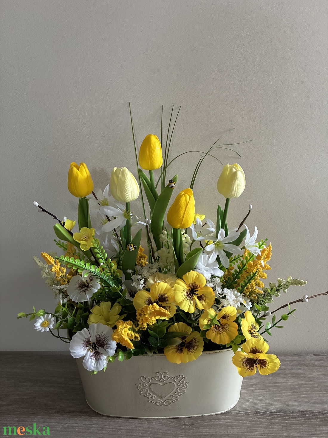 Tavaszi asztaldísz - otthon & életmód - virágdekoráció - virágdíszek - asztali virágdísz - Meska.hu