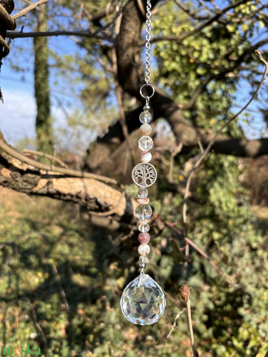 Napfogó hegyikristály és botswana achát ásványokból - otthon & életmód - dekoráció - ajtó- és ablak dekoráció - ablakdísz - Meska.hu