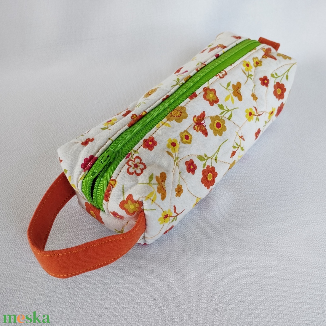 Neszesszer/tolltartó - VirágosRét - otthon & életmód - papír, írószer - tolltartó & ceruzatekercs - Meska.hu