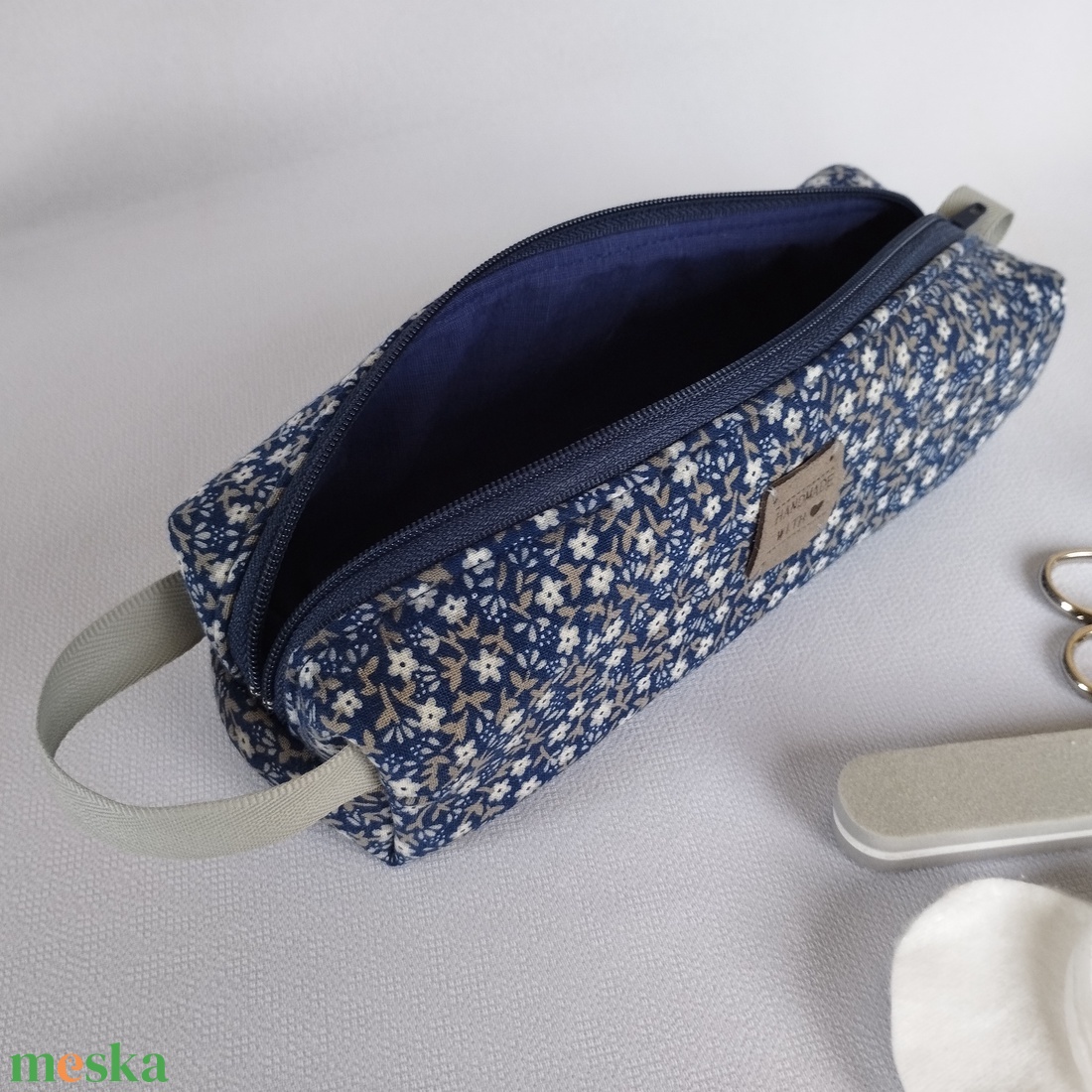 Neszesszer/tolltartó - BlueFlower - otthon & életmód - papír, írószer - tolltartó & ceruzatekercs - Meska.hu