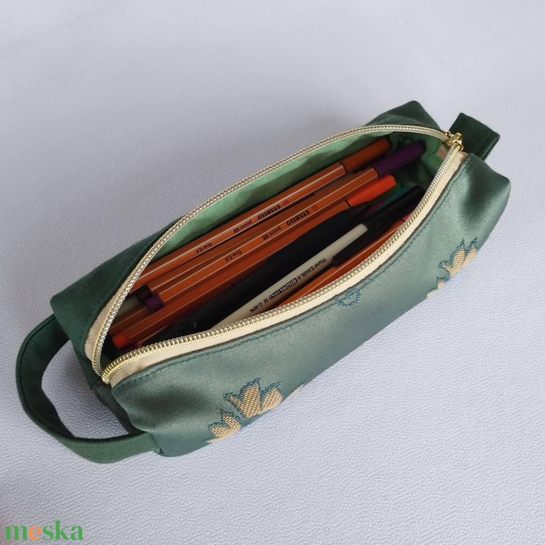 Neszesszer/tolltartó - GreenGold - otthon & életmód - papír, írószer - tolltartó & ceruzatekercs - Meska.hu