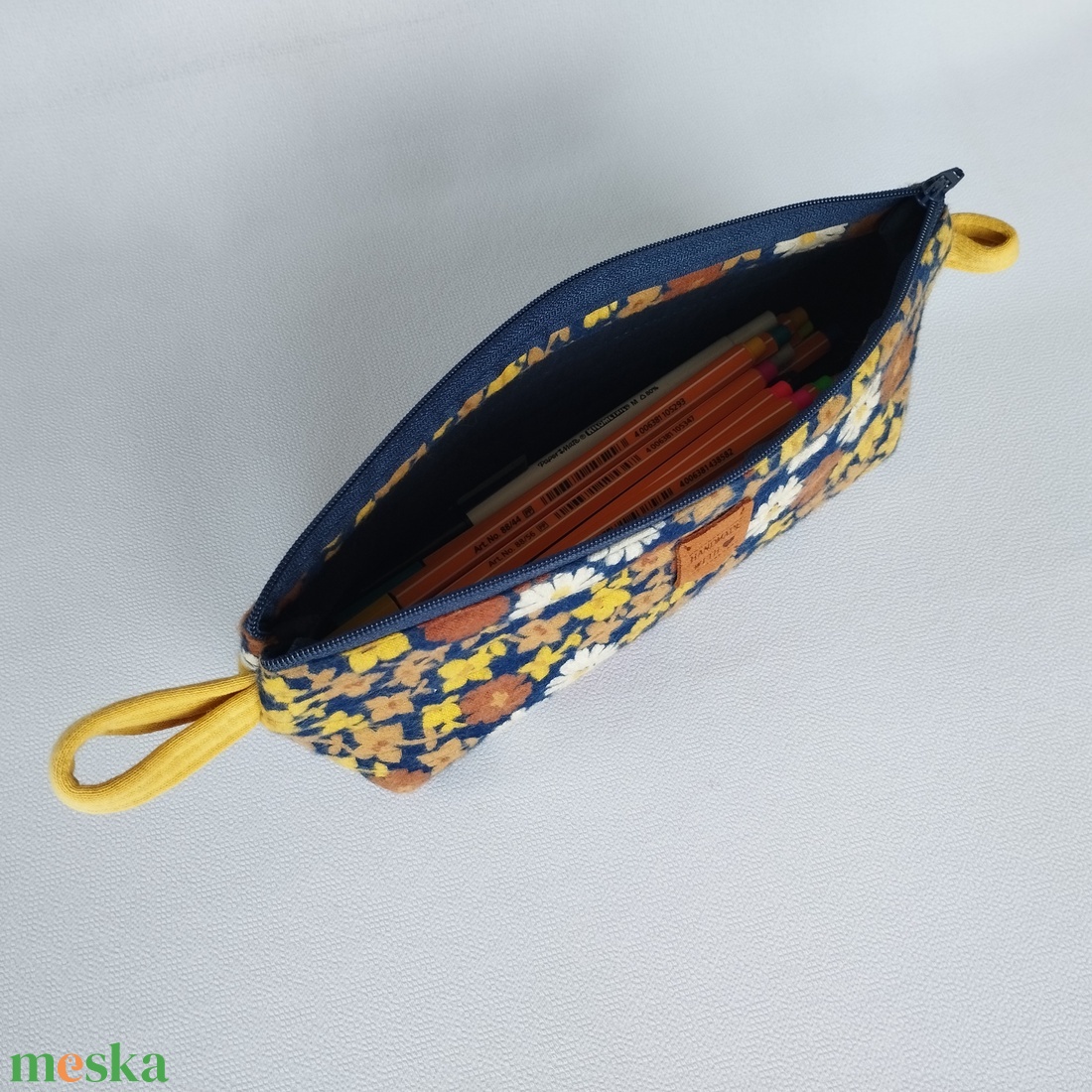 Neszesszer - OkkerFlower - otthon & életmód - papír, írószer - tolltartó & ceruzatekercs - Meska.hu