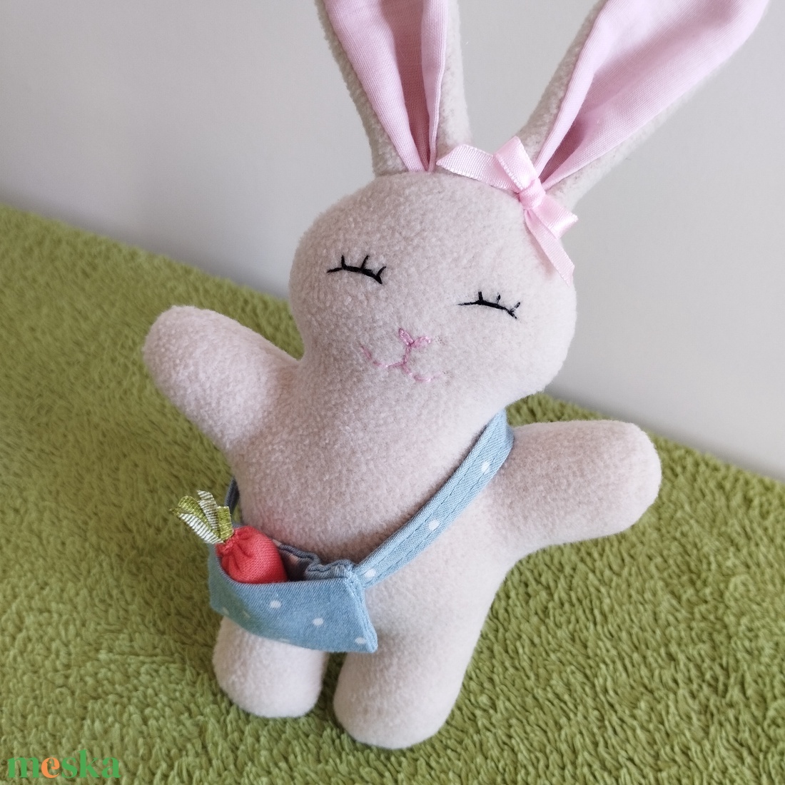 Nyuszi - Molli - játék & sport - plüssállat & játékfigura - nyuszi - Meska.hu