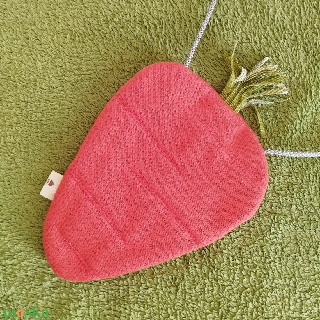 Nyuszi Répatáskában - játék & sport - plüssállat & játékfigura - nyuszi - Meska.hu