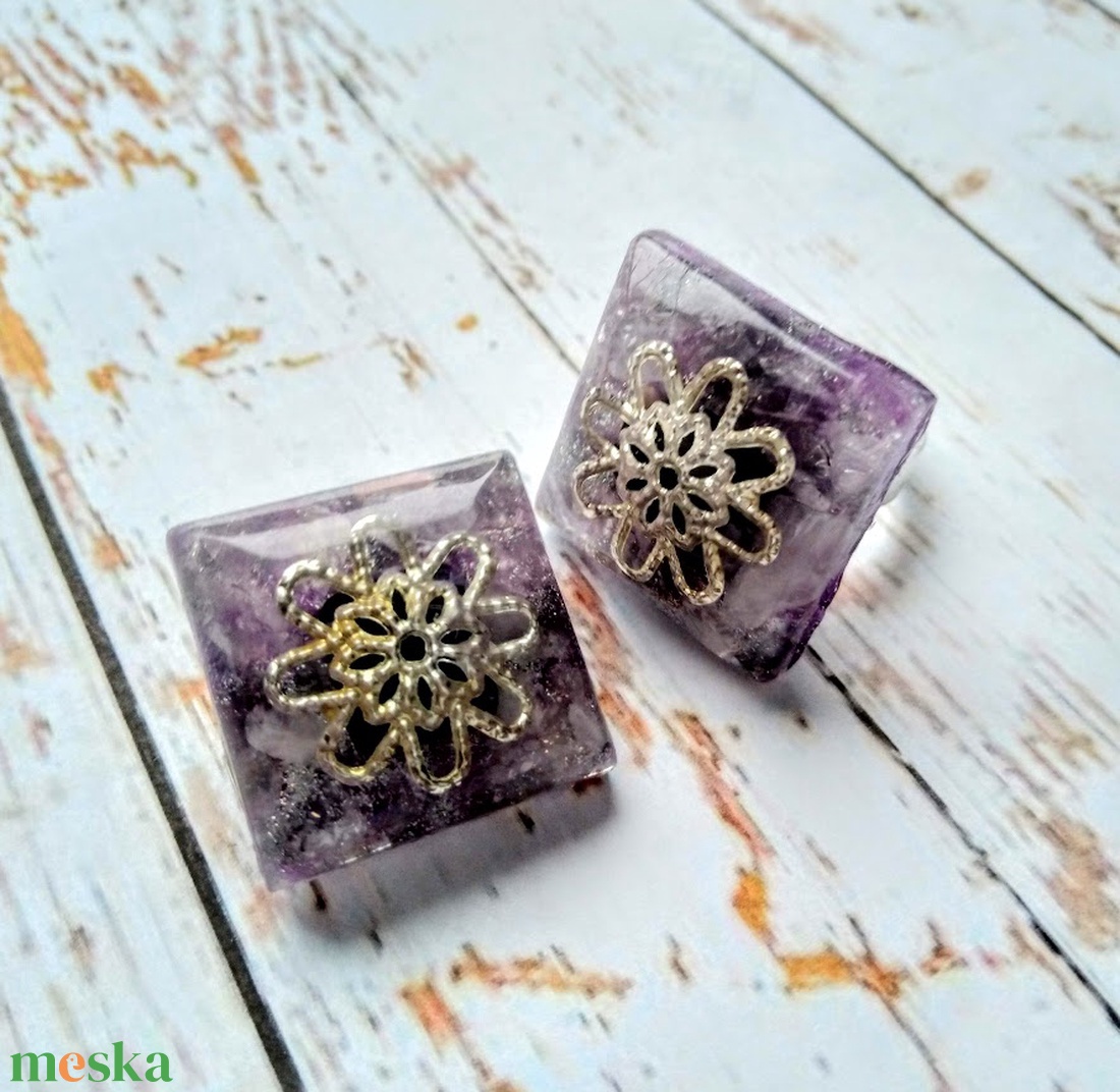 ORGONIT védelmező gyűrű és bross csaroit és rózsakavarc ásvánnyal - ékszer - gyűrű - statement gyűrű - Meska.hu