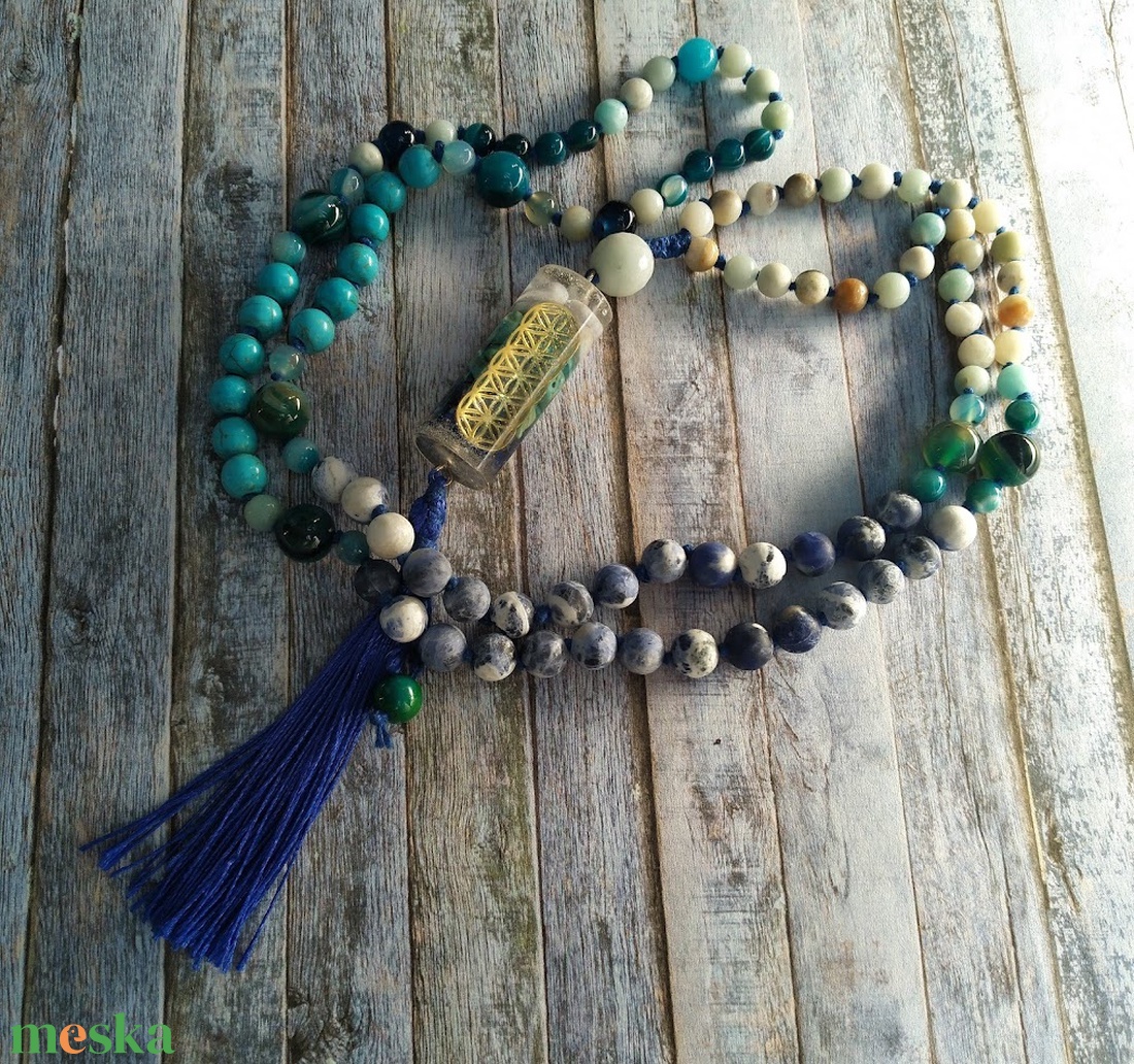 ORGONIT mala 108 szemes, kalcedon, türkiz és lapis lazuli medállal, türkiz, achát, amazonit, szodalit ásványokkal - otthon & életmód - dekoráció - spiritualitás - mala - Meska.hu