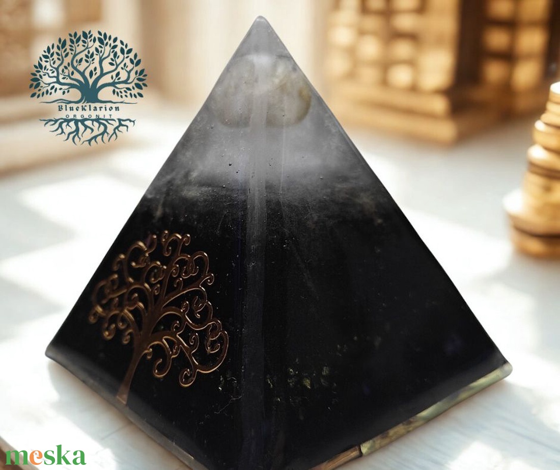 Orgonit gyógyító koncentráció piramis cseresznyekvarc csúccsal,  sungittal - otthon & életmód - dekoráció - spiritualitás - orgonit piramis - Meska.hu