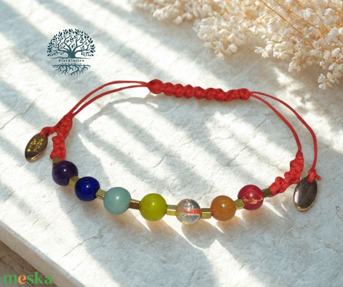 Csakra harmonizáló, hét csakra ásvány karkötő csúszókötéses kabbala zsinegen - ékszer - karkötő - gyöngyös karkötő - Meska.hu