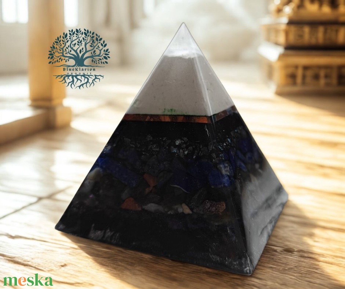 Orgonit védelmező energia piramis hegyikristállyal, sungittal, lapis lazulival, india acháttal, fekete turmalinnal - otthon & életmód - dekoráció - spiritualitás - orgonit piramis - Meska.hu