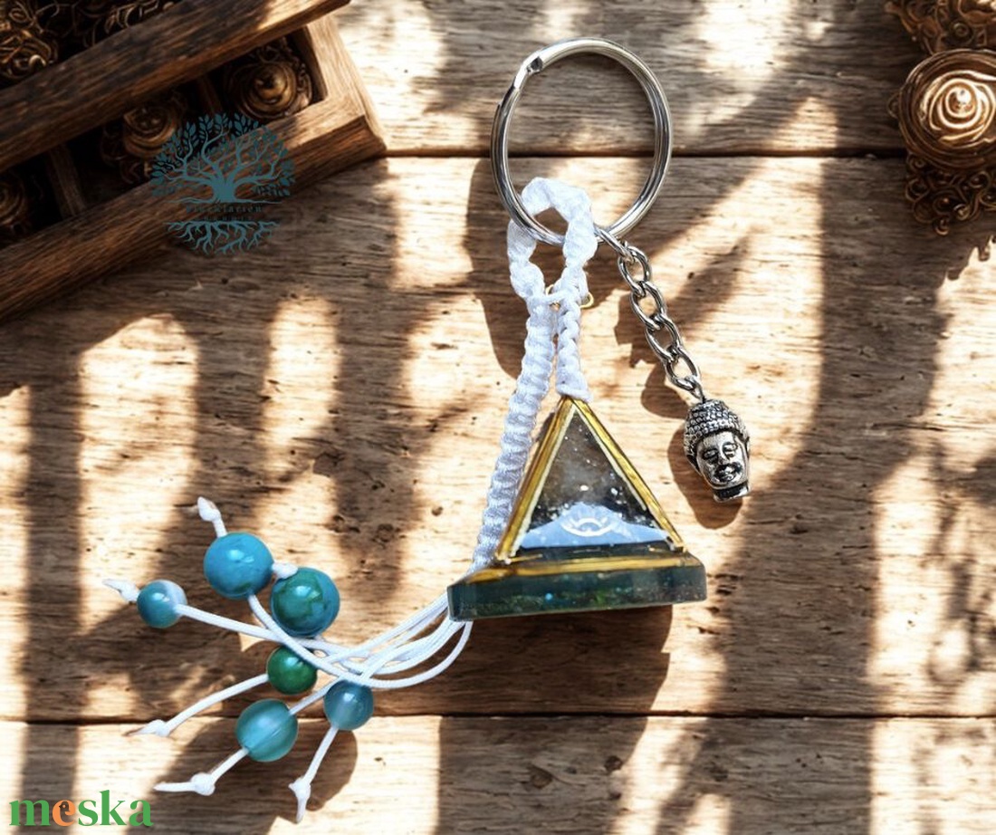 Orgonit rutilkvarc és pirit mini piramis kulcstartó - táska & tok - kulcstartó & táskadísz - kulcstartó - Meska.hu