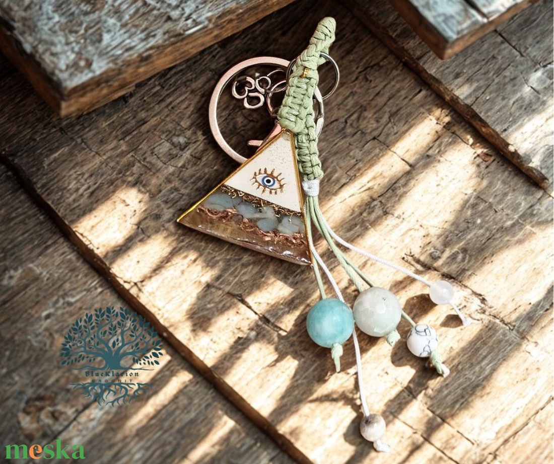 Orgonit amazonit lelkierő mini piramis kulcstartó - táska & tok - kulcstartó & táskadísz - kulcstartó - Meska.hu