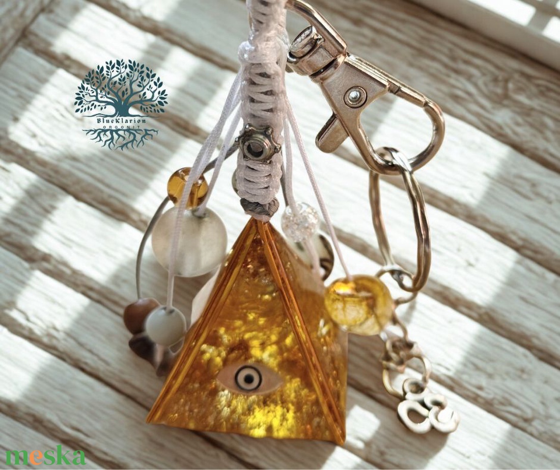 Orgonit ragyogás mini piramis kulcstartó - táska & tok - kulcstartó & táskadísz - kulcstartó - Meska.hu