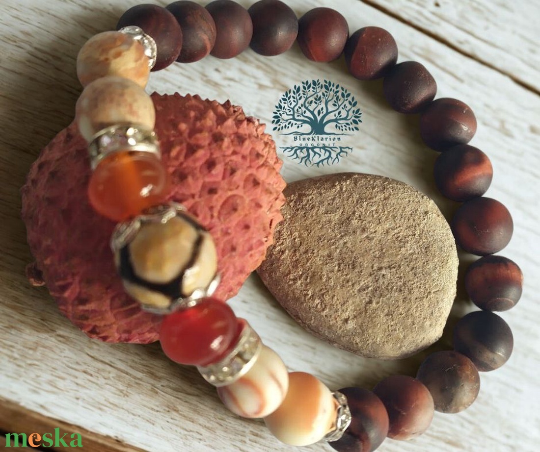 Kiegyensúlyozottság és akaraterő karkötő Dzi acháttal, tigrisszem, karneol és regalit ásvánnyal - ékszer - karkötő - gyöngyös karkötő - Meska.hu