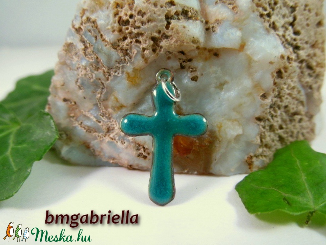 Kereszt - tűzzománc kereszt medál - türkiz - ékszer - nyaklánc - medál - Meska.hu