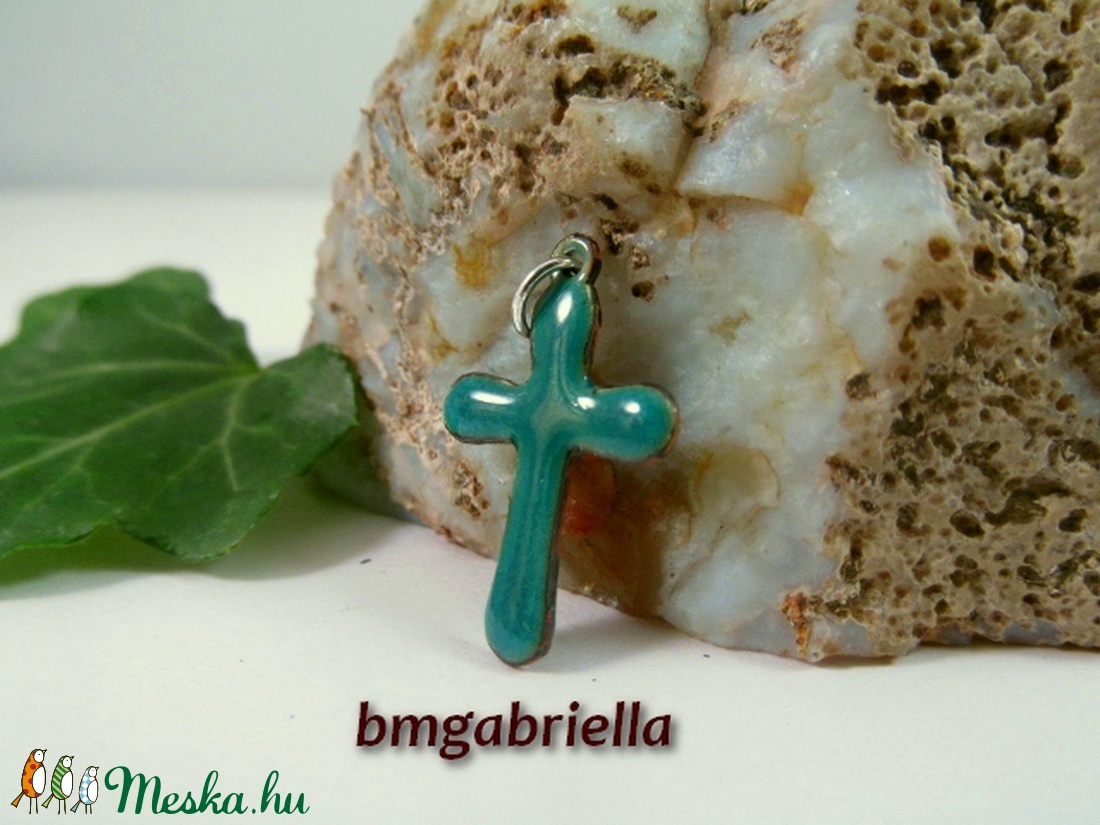 Kereszt - tűzzománc kereszt medál - türkiz - ékszer - nyaklánc - medál - Meska.hu