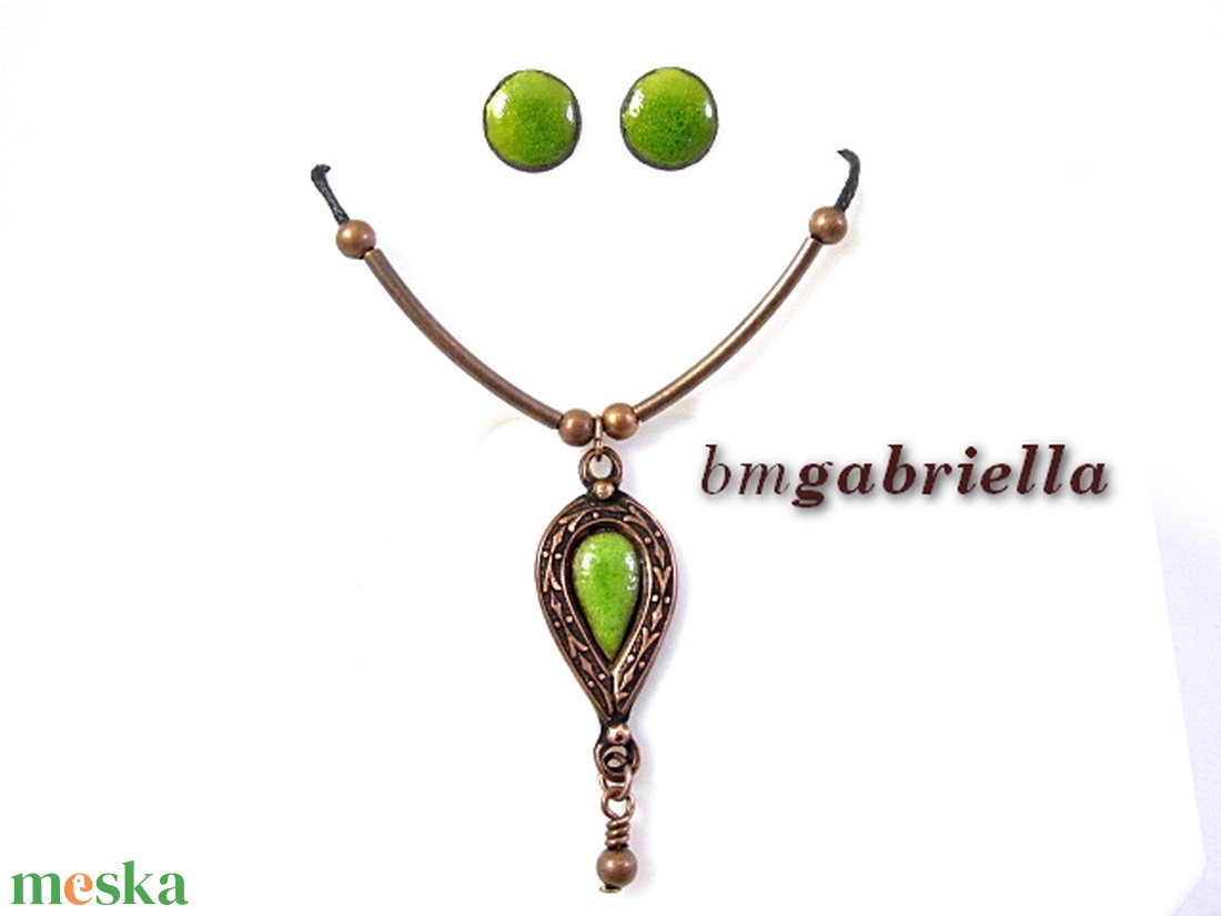 Ékszerszett - tűzzománc betétes nyaklánc és pontfülbevaló - egyedi tervezésű kézműves ékszer - ékszer - ékszerszett - Meska.hu