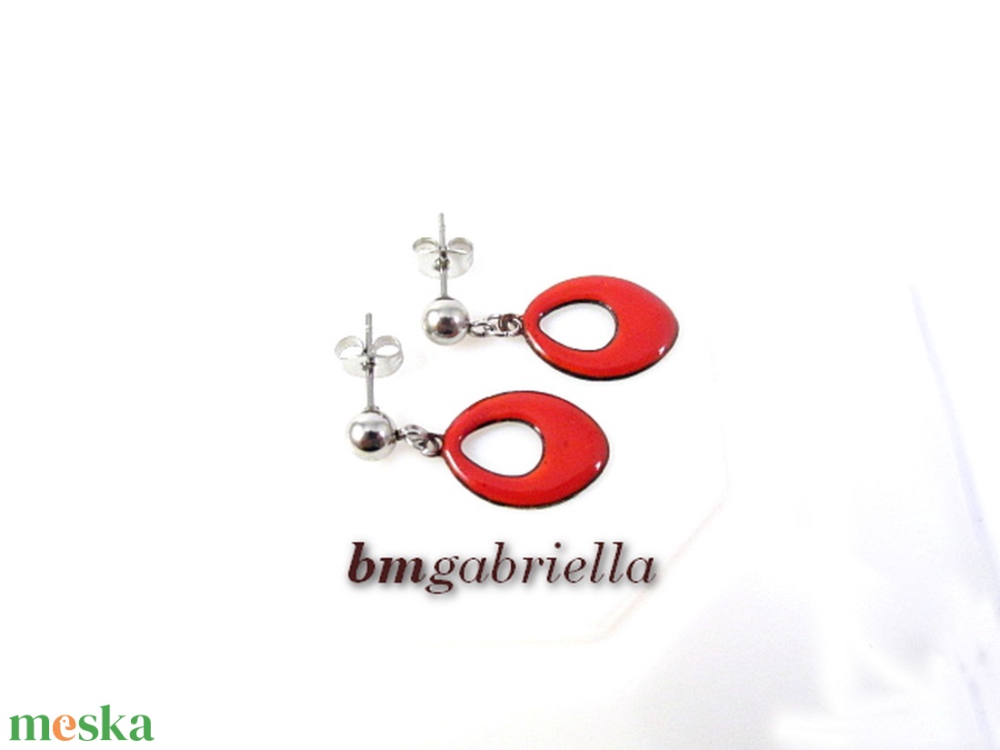 Piros tűzzománc bedugós fülbevaló orvosi fém tűvel  - ékszer - fülbevaló - lógó fülbevaló - Meska.hu