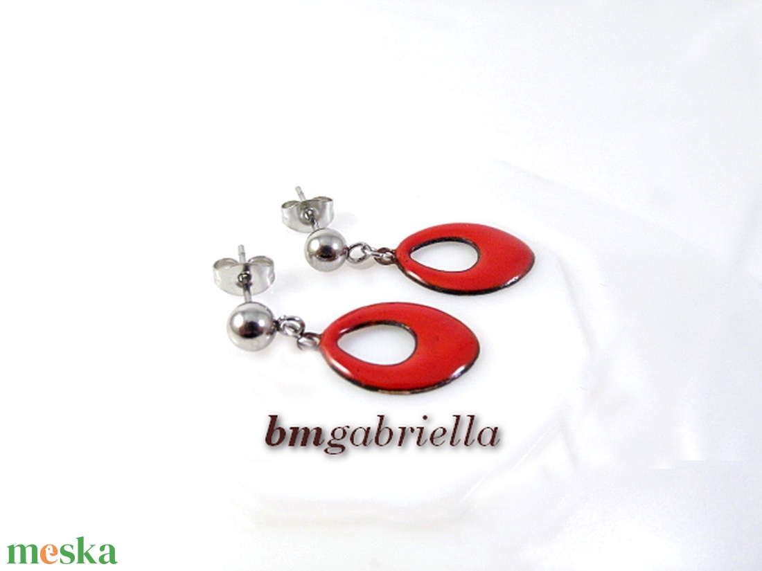 Piros tűzzománc bedugós fülbevaló orvosi fém tűvel  - ékszer - fülbevaló - lógó fülbevaló - Meska.hu