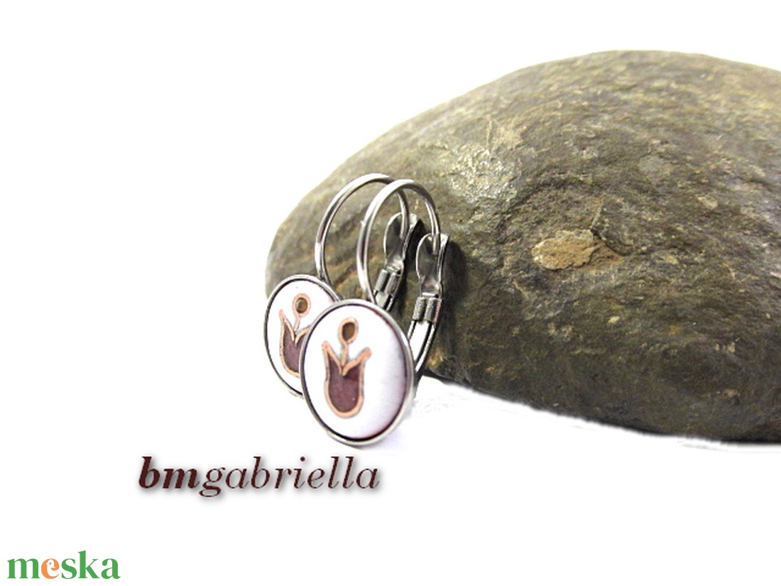 Tulipán lángocska - tűzzománc fülbevaló nemesacél foglalatban - ékszer - fülbevaló - lógó fülbevaló - Meska.hu