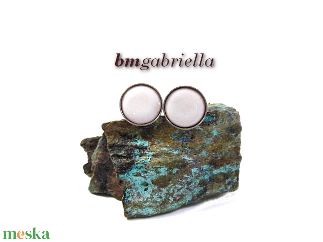 Fehér tűzzománc bedugós fülbevaló nemesacél foglalatban - ékszer - fülbevaló - pötty fülbevaló - Meska.hu