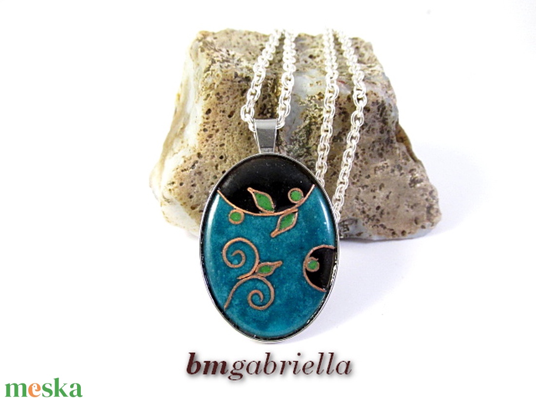 Egyedi tervezésű tűzzománc medál nemesacél foglalatban  - ékszer - nyaklánc - medálos nyaklánc - Meska.hu