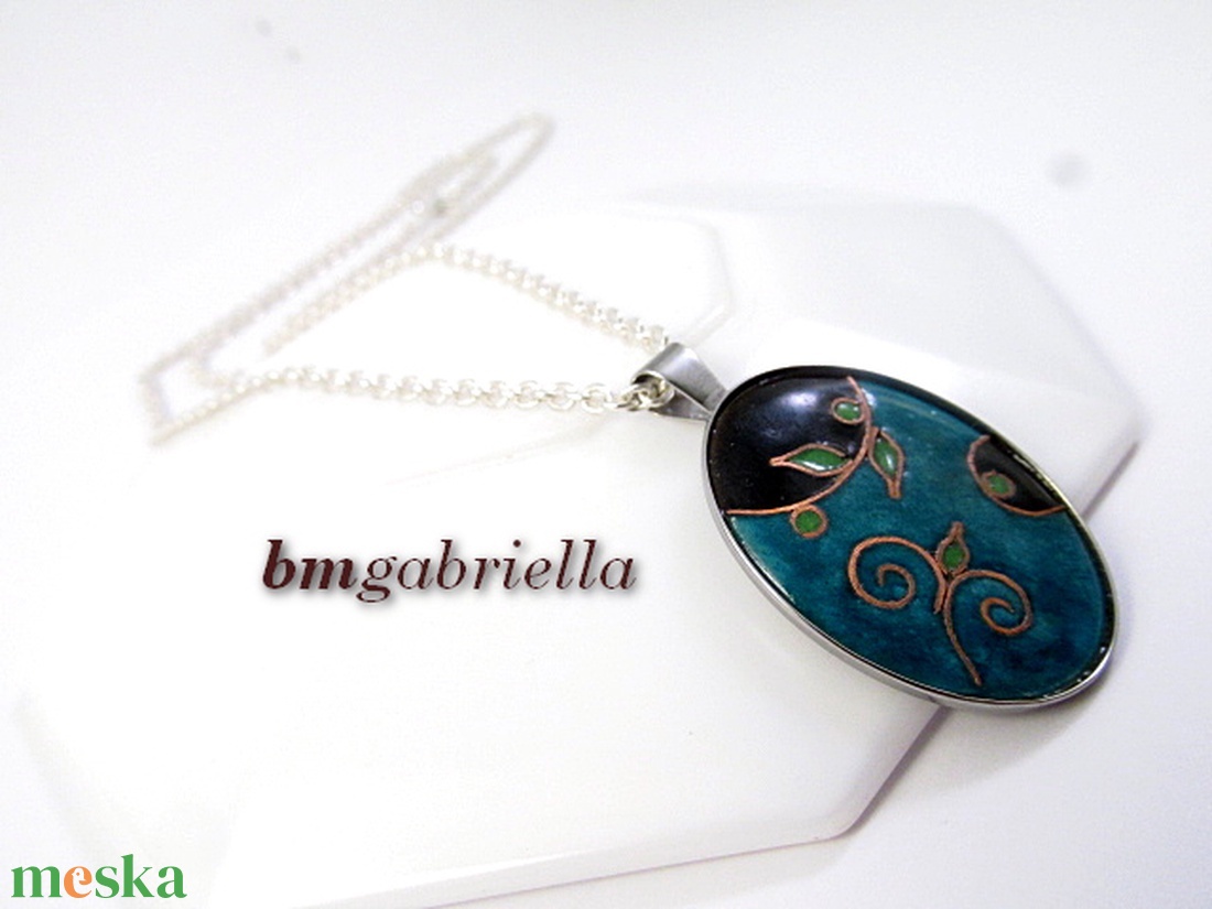 Egyedi tervezésű tűzzománc medál nemesacél foglalatban  - ékszer - nyaklánc - medálos nyaklánc - Meska.hu