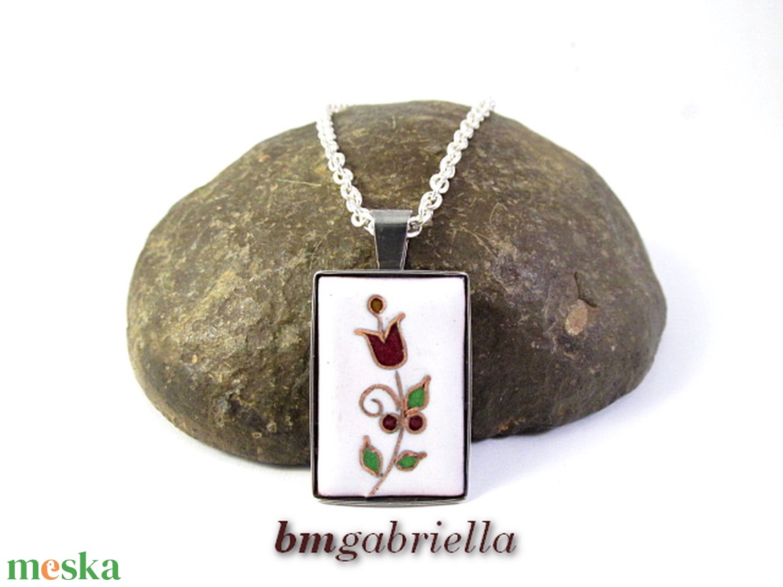 Hajló tulipán - egyedi tervezésű tűzzománc medál nemesacél foglalatban  - ékszer - nyaklánc - medálos nyaklánc - Meska.hu