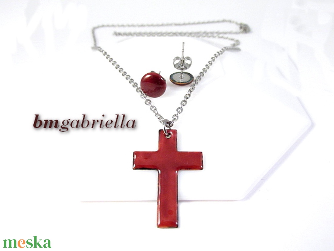 Tűzzománc ékszerszett - kereszt medál orvosi fém láncon és pontfülbevaló - bordó - ékszer - ékszerszett - Meska.hu