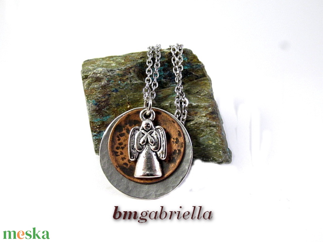 Apró angyal - egyedi tervezésű kézműves nyaklánc - ékszer - nyaklánc - medál - Meska.hu