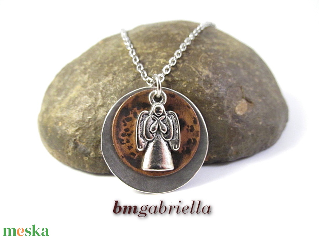 Apró angyal - egyedi tervezésű kézműves nyaklánc - ékszer - nyaklánc - medál - Meska.hu