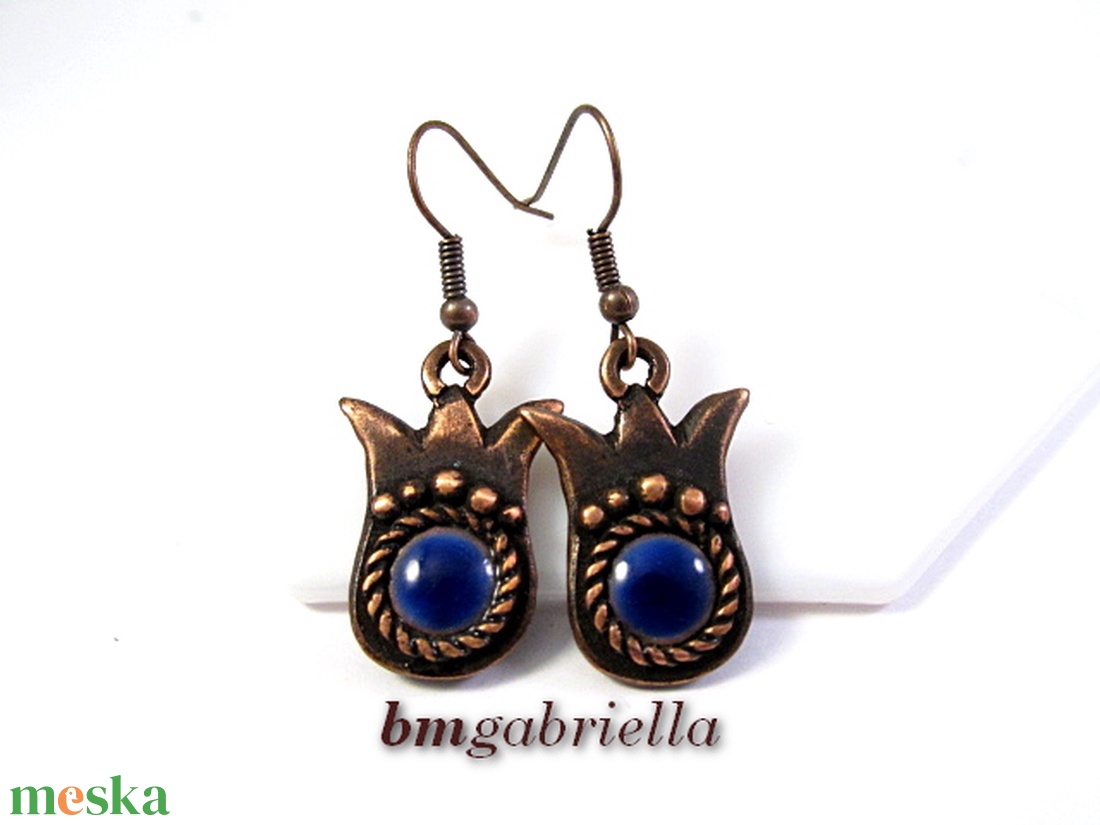 Tulipán - kézműves lógós fülbevaló sötétkék tűzzománc betéttel - ékszer - fülbevaló - lógó fülbevaló - Meska.hu