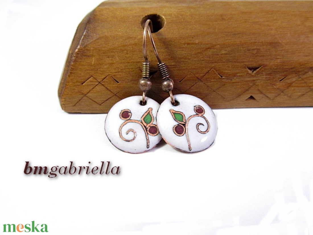 Termő ág - egyedi lógós kerek tűzzománc fülbevaló - ékszer - fülbevaló - lógós kerek fülbevaló - Meska.hu