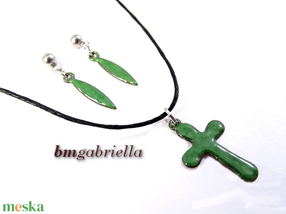 Tűzzománc ékszerszett - zöld kereszt medál és bedugós csepp fülbevaló - ékszer - ékszerszett - Meska.hu