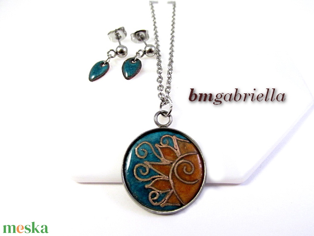 Kelő nap - tűzzománc ékszerszett, orvosi fém nyaklánc, bedugós fülbevaló - ékszer - ékszerszett - Meska.hu