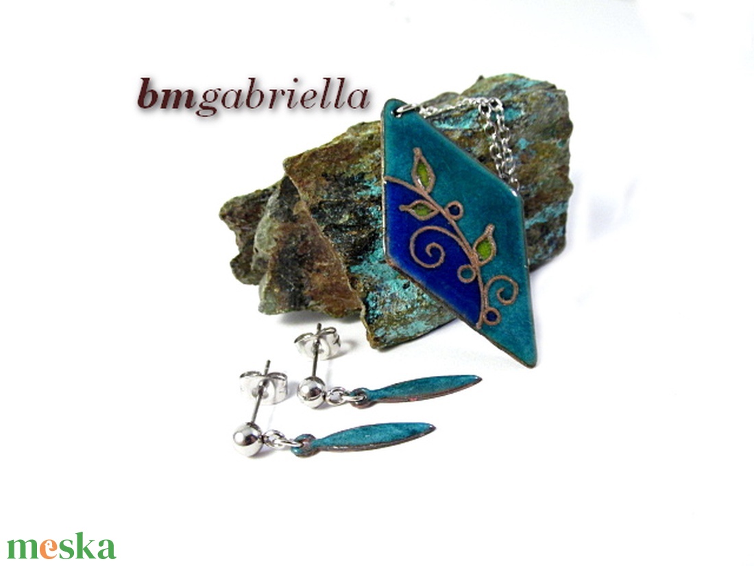 Egyedi ékszerszett -  tűzzománc fülbevaló és nyaklánc nemesacél láncon - ékszer - ékszerszett - Meska.hu