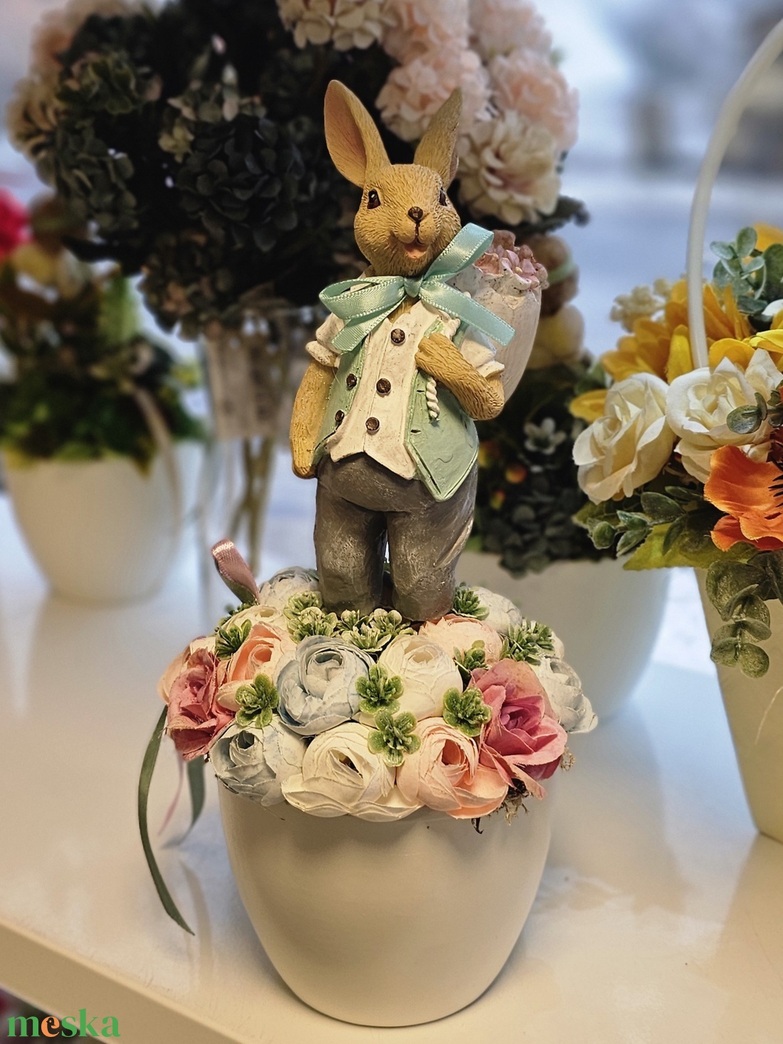 Fiú nyuszis asztaldísz - ünnepi díszek, dekorációk - húsvéti díszek és dekorációk - húsvéti asztaldíszek - Meska.hu