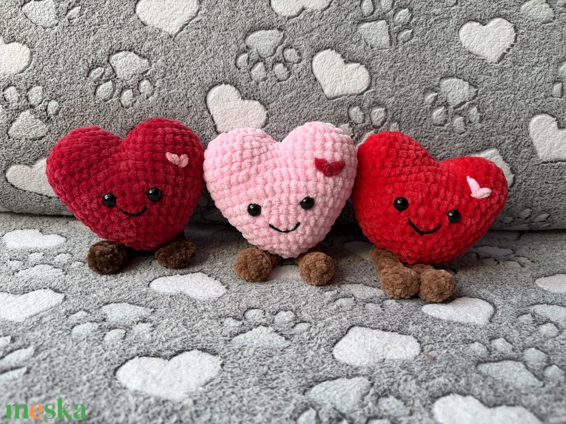Horgolt plüss szív - játék & sport - plüssállat & játékfigura - más figura - Meska.hu