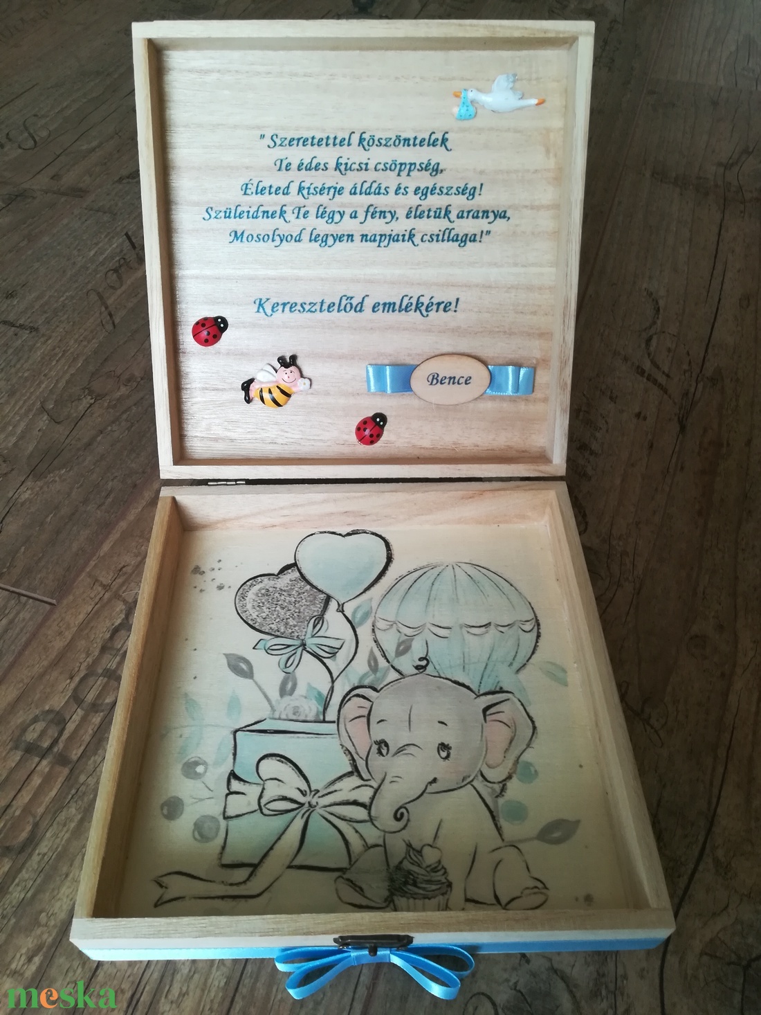 Emlékdoboz keresztelőre (kisfiúnak) - otthon & életmód - dekoráció - asztal és polc dekoráció - díszdoboz - Meska.hu Emlékdoboz keresztelőre (kisfiúnak) - otthon & életmód - dekoráció - asztal és polc dekoráció - díszdoboz - Meska.hu