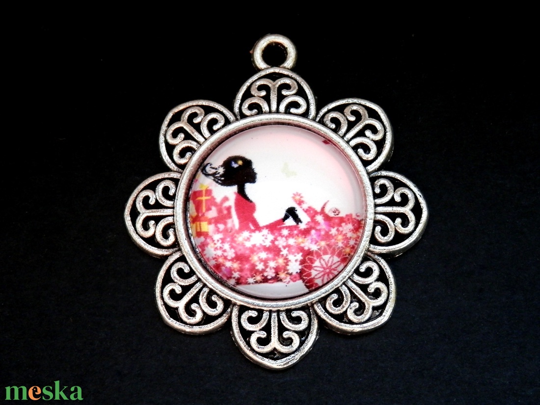 Lány virágos autóval üveglencsés medál - ékszer - nyaklánc - medál - Meska.hu