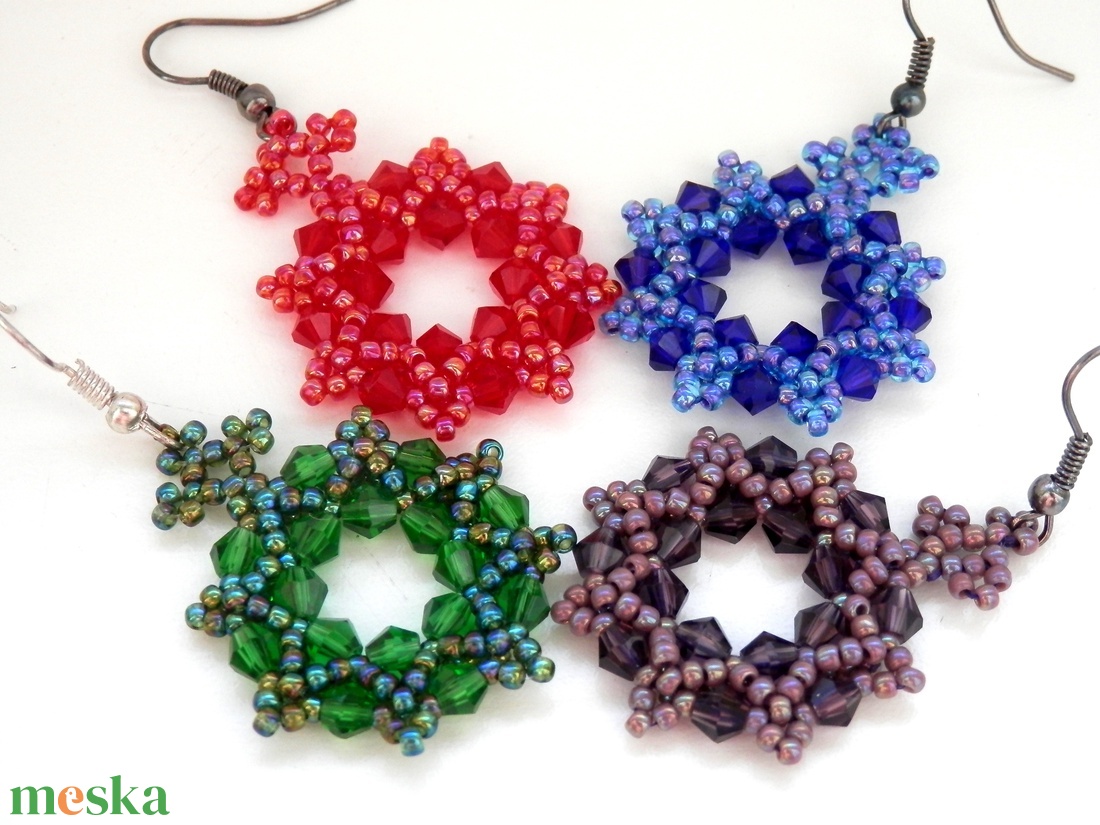 Elegáns piros fülbevaló - ékszer - fülbevaló - lógós kerek fülbevaló - Meska.hu