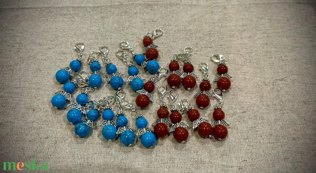 Reko. türkiz és Vörös Jáspis ásványgyöngyös Angyalkák - táska & tok - kulcstartó & táskadísz - kulcstartó - Meska.hu