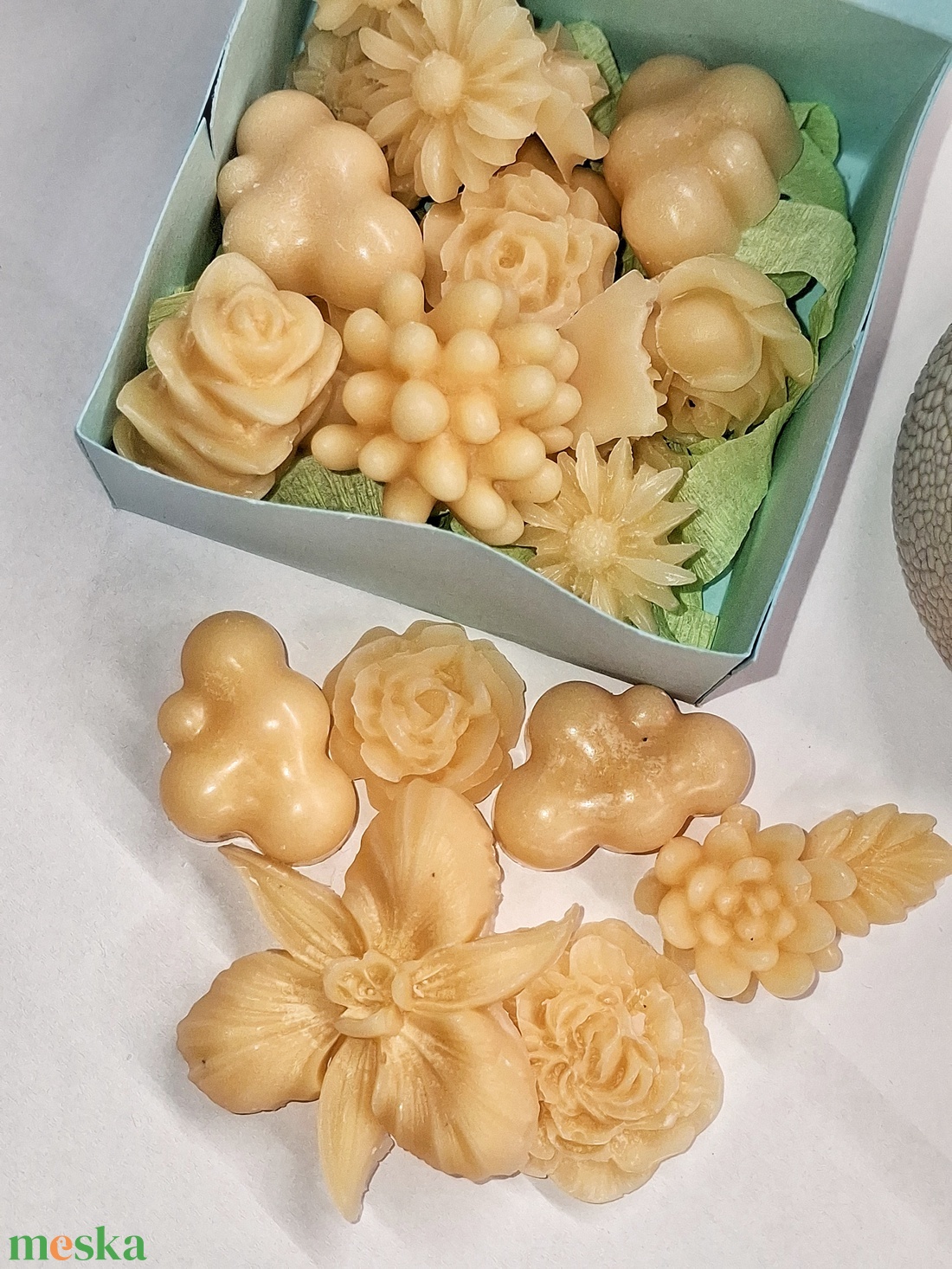 Viragos mézes barack illat csomag  díszdobozos ajándék - otthon & életmód - gyertya, illat, aroma - illatviasz - Meska.hu