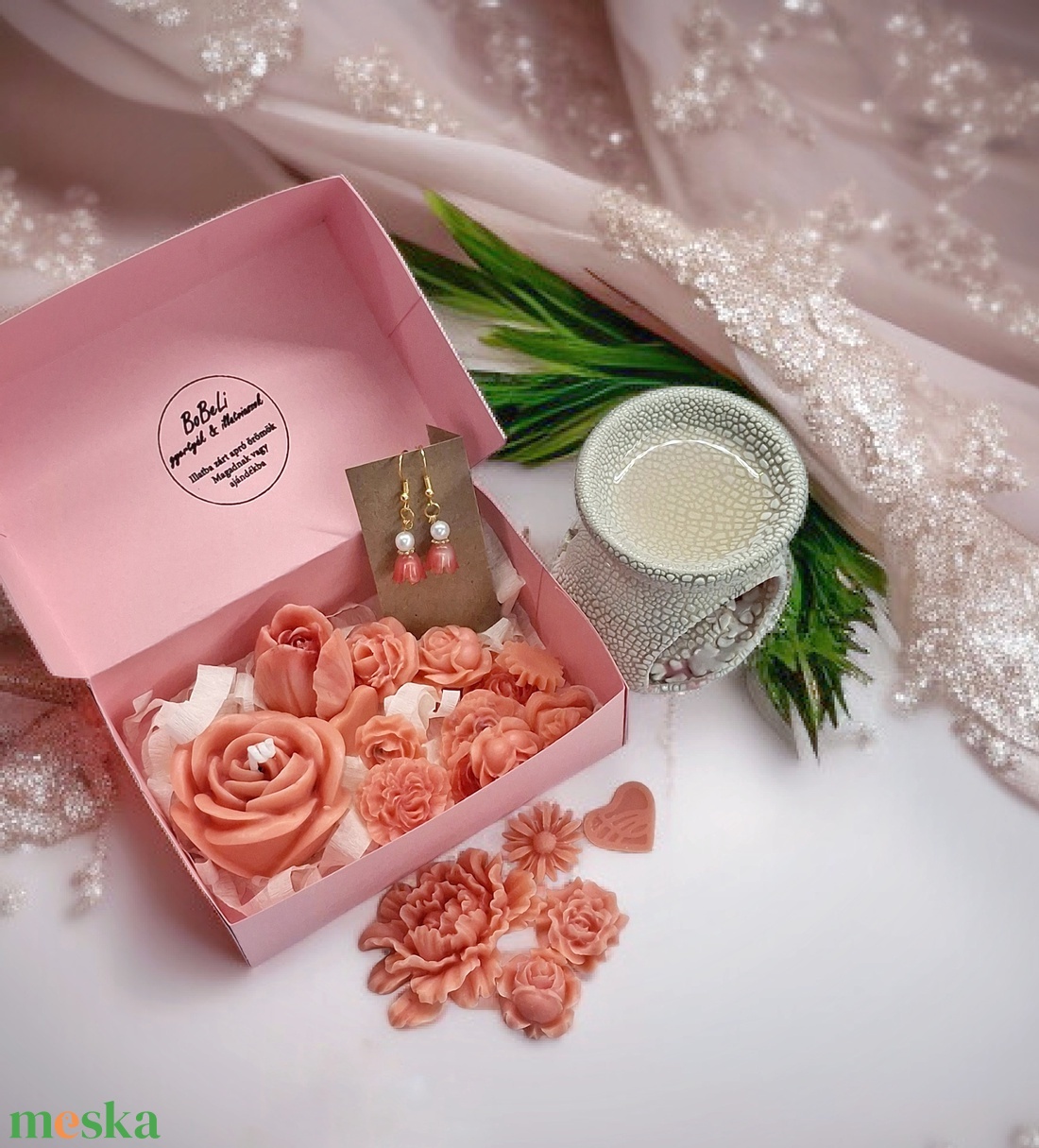 Eper illatú kényeztető ajándékbox nőknek ,  fülbevalóval - otthon & életmód - gyertya, illat, aroma - illatviasz - Meska.hu