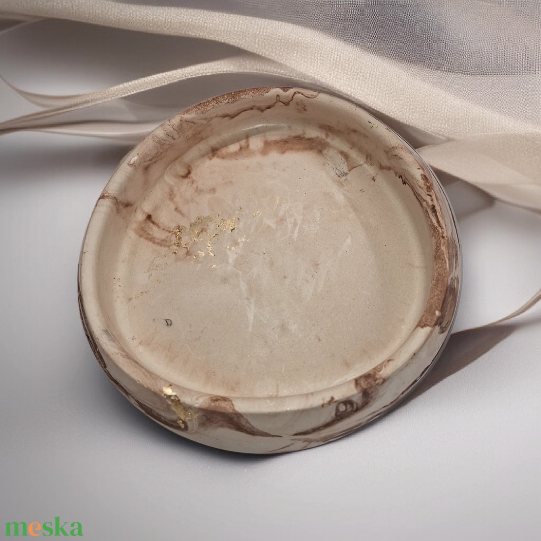 Egyedi ásvanyi alapú dekor tál 12 cm  - otthon & életmód - dekoráció - asztal és polc dekoráció - dekorációs tál, tartó - Meska.hu