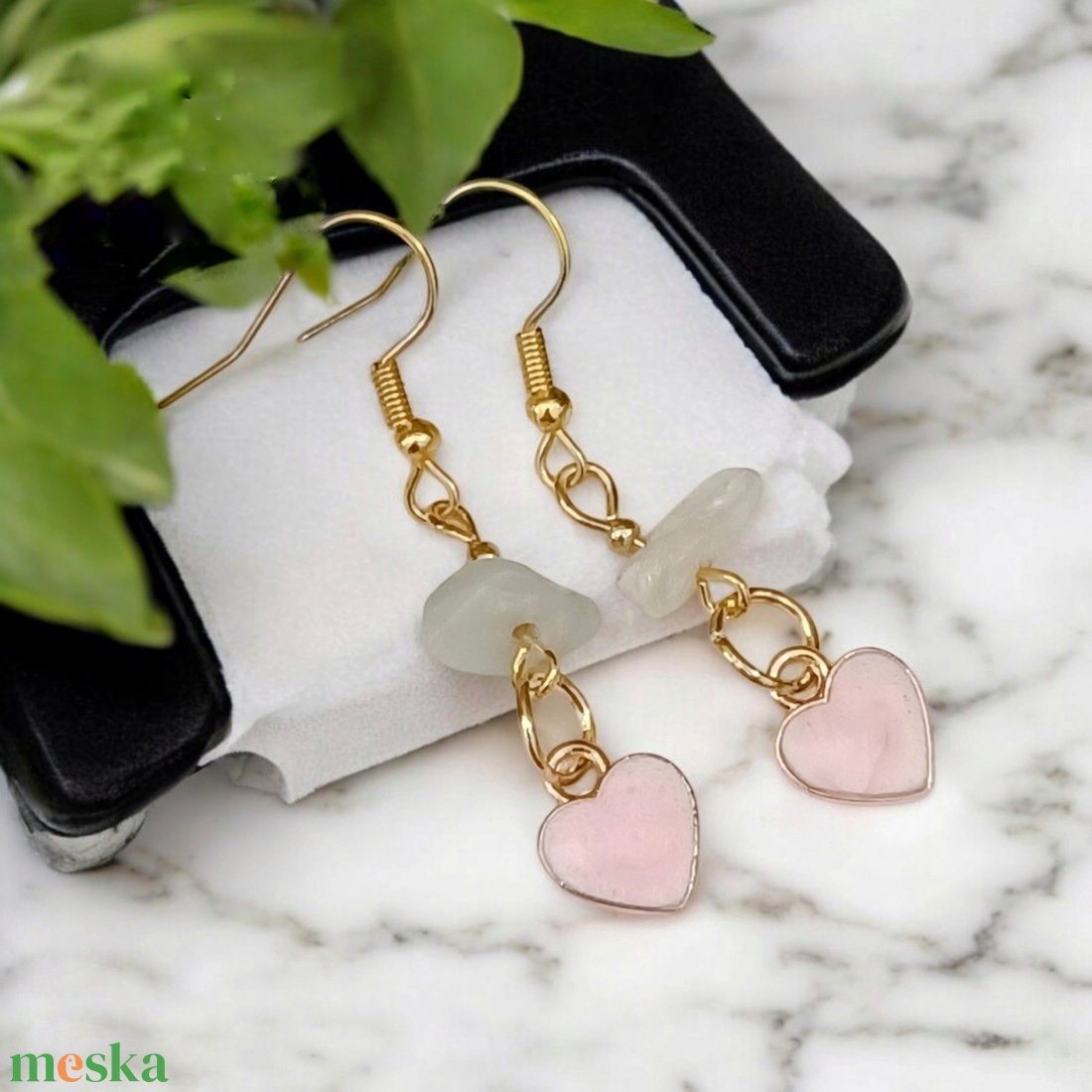 Nőnapi ajándékcsomag Illatviasz és Fülbevaló díszdobozban személyes üzenettel - ékszer - fülbevaló - lógó fülbevaló - Meska.hu