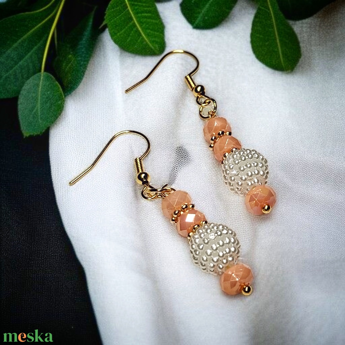 Nőnapi ajándékcsomag Illatviasz és Fülbevaló díszdobozban személyes üzenettel - ékszer - fülbevaló - lógó fülbevaló - Meska.hu