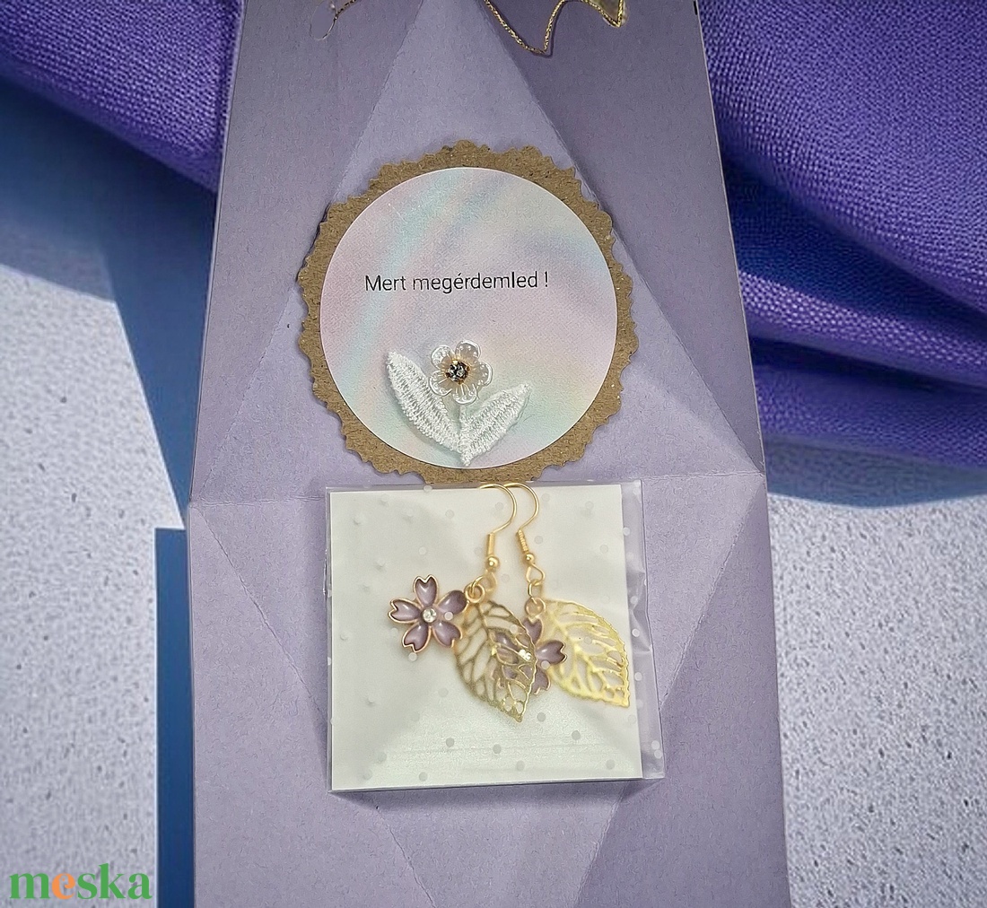 Fülbevaló díszdobozban személyes üzenettel - ékszer - fülbevaló - lógó fülbevaló - Meska.hu
